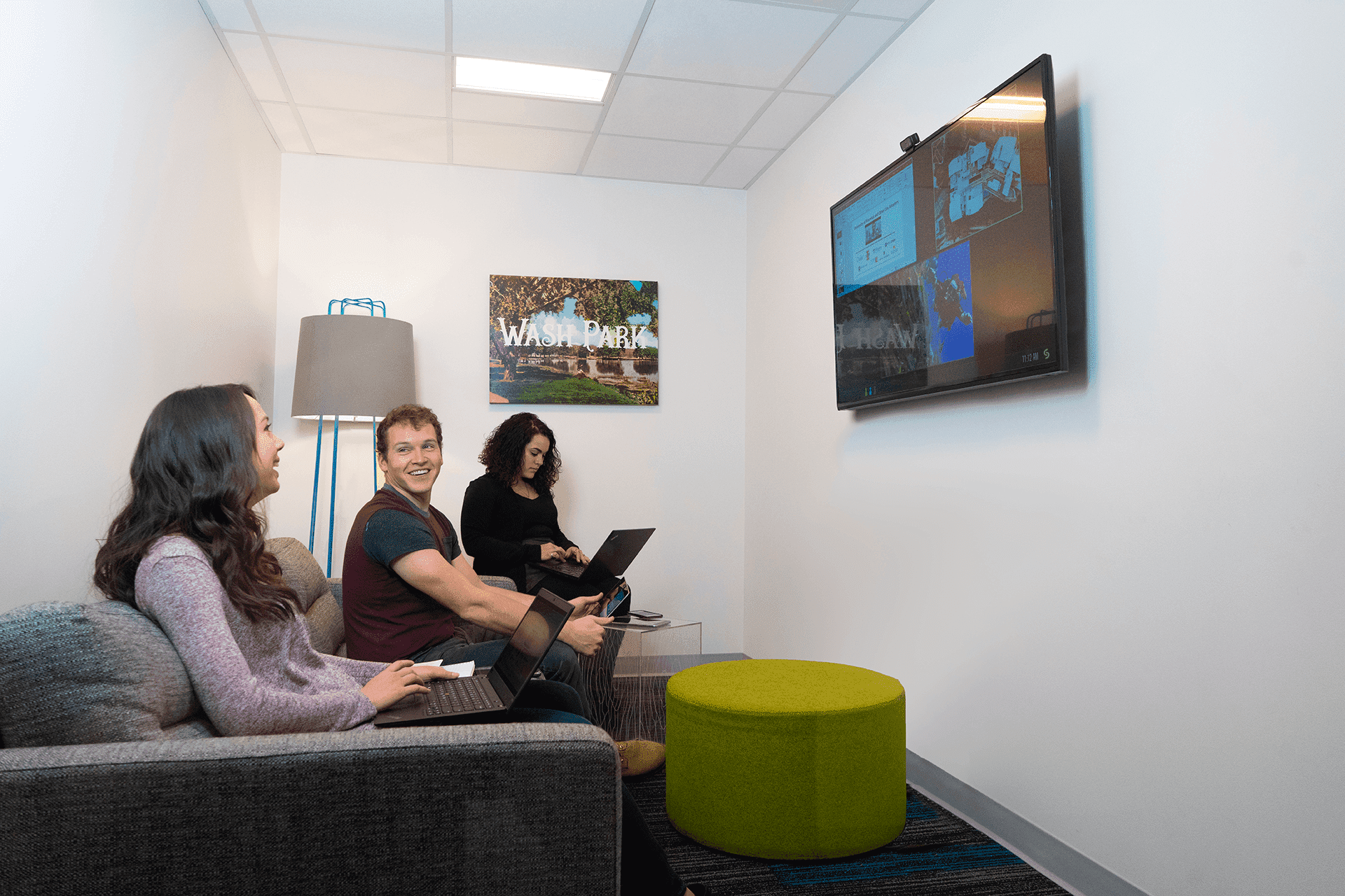 3 Workers using video conference